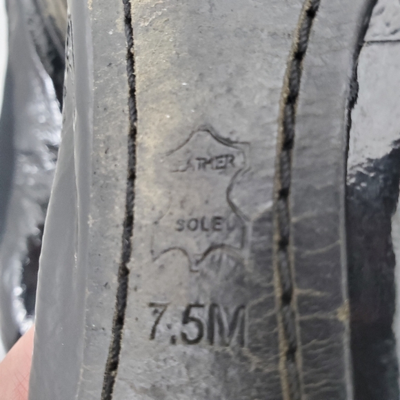 Tory Burch Caroline Black Patent Leather Ballet Flats Gold Logo Shoes Size 7.5‎ - Picture 9 of 11